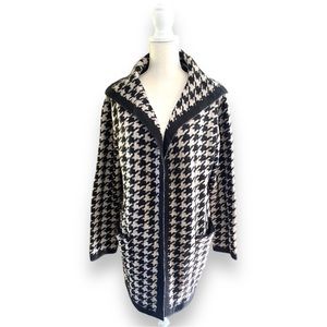 Max Studio Bone/Black Houndstooth Sweater Jacket